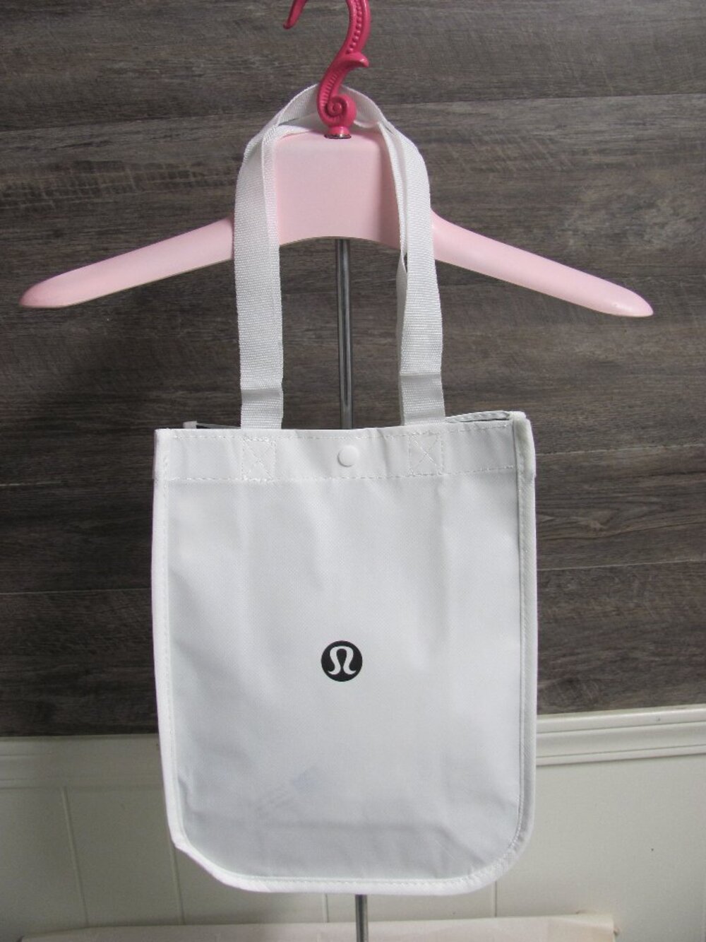 LULULEMON TOTE BAGS NIP